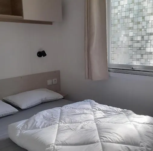 Mobilhome En Bord De Sur 4 Etoiles *